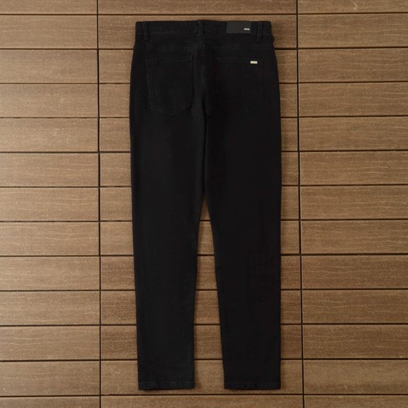 AMIRI Fashionable Riveted Ripped Jeans - Picture 5 of 14